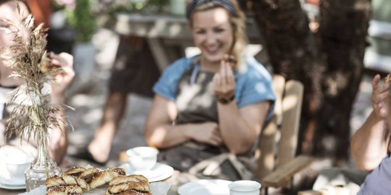 Fika-in-de-buitenlucht-Zweden