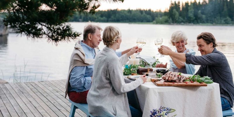 Scandinavie-eten-aan-het-meer