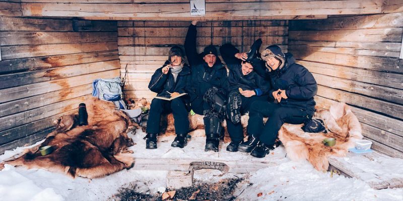 Excursion de plusieurs jours en motoneige en Laponie avec Nordic