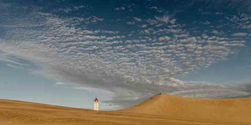 Rubjerg-Knude-marche-dune-Danemark