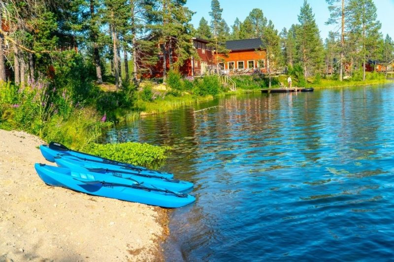 Aan de Pinetree Lodge valt er heel wat waterpret te beleven.