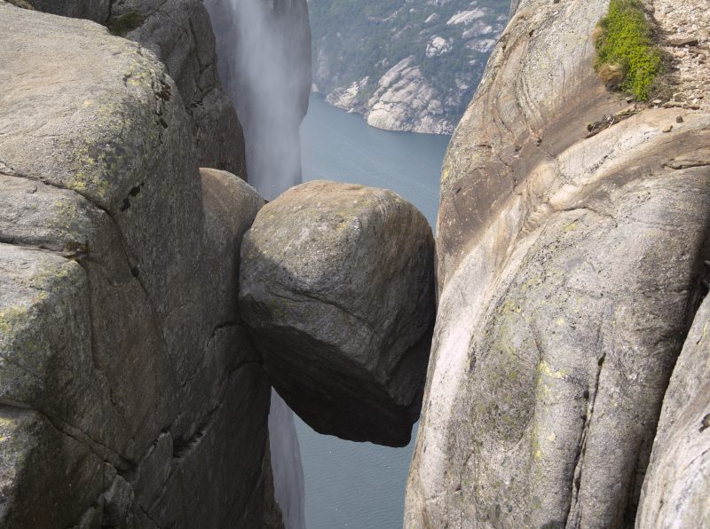 Escaladez le Kjeragbolten avec Nordic