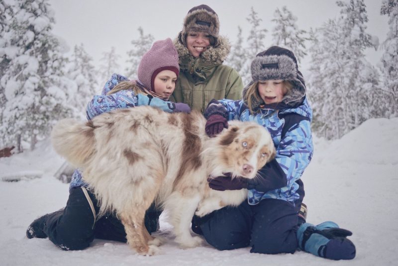 Enfants en Laponie