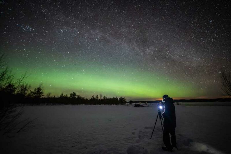 Aurores boréales dans le ciel de Rovaniemi