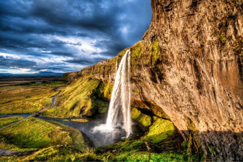 Seljalandsfoss & Gljúfrabúi