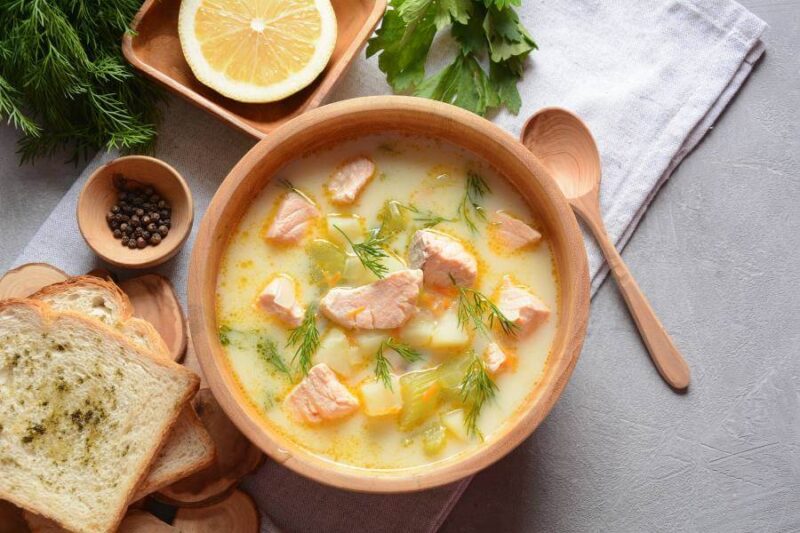 Cuisine finlandaise soupe au saumon